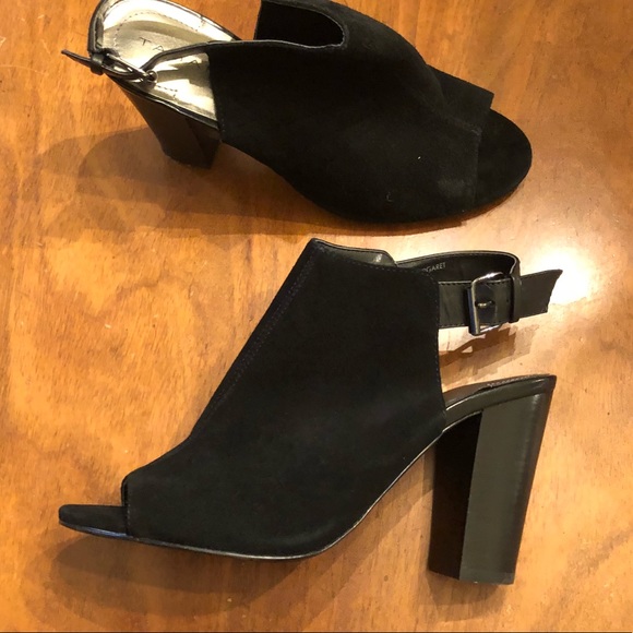 Tahari Shoes - 🖤TAHARI MARGARET OPEN TOE BOOTIE BLACK SUEDE
